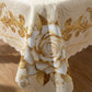 Mantel impermeable con diseño de rosas doradas